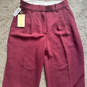 NEW Aritzia Wilfred Cropped Effortless Pant in Burgundy